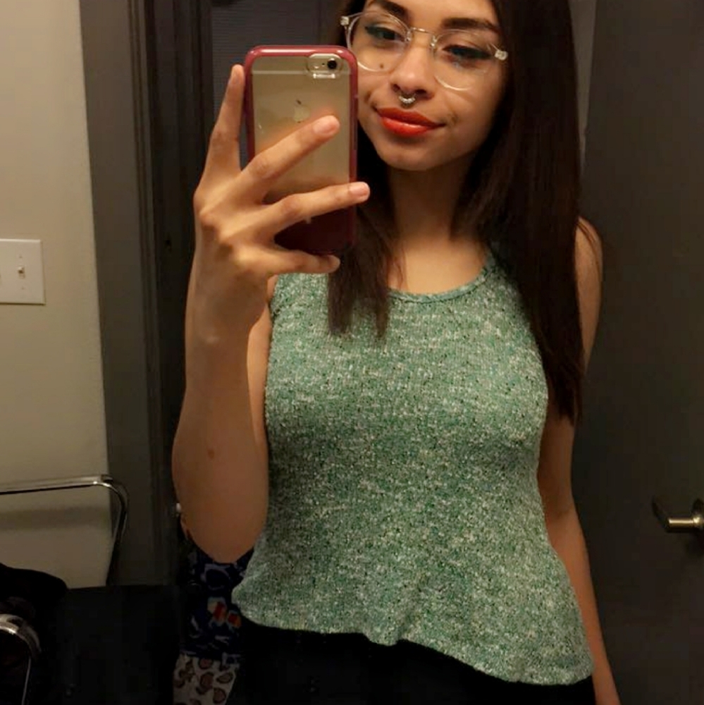 Tank top - Picture 2 of 3